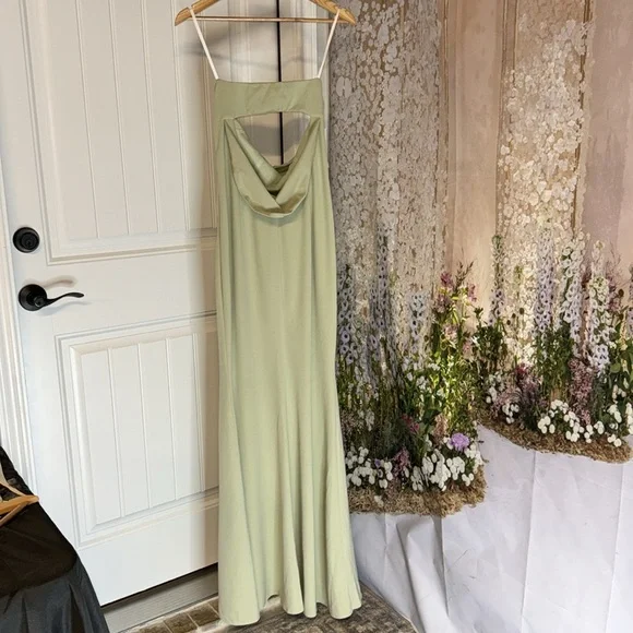 KATIE MAY
Mary Kate Gown - Picture 7 of 7